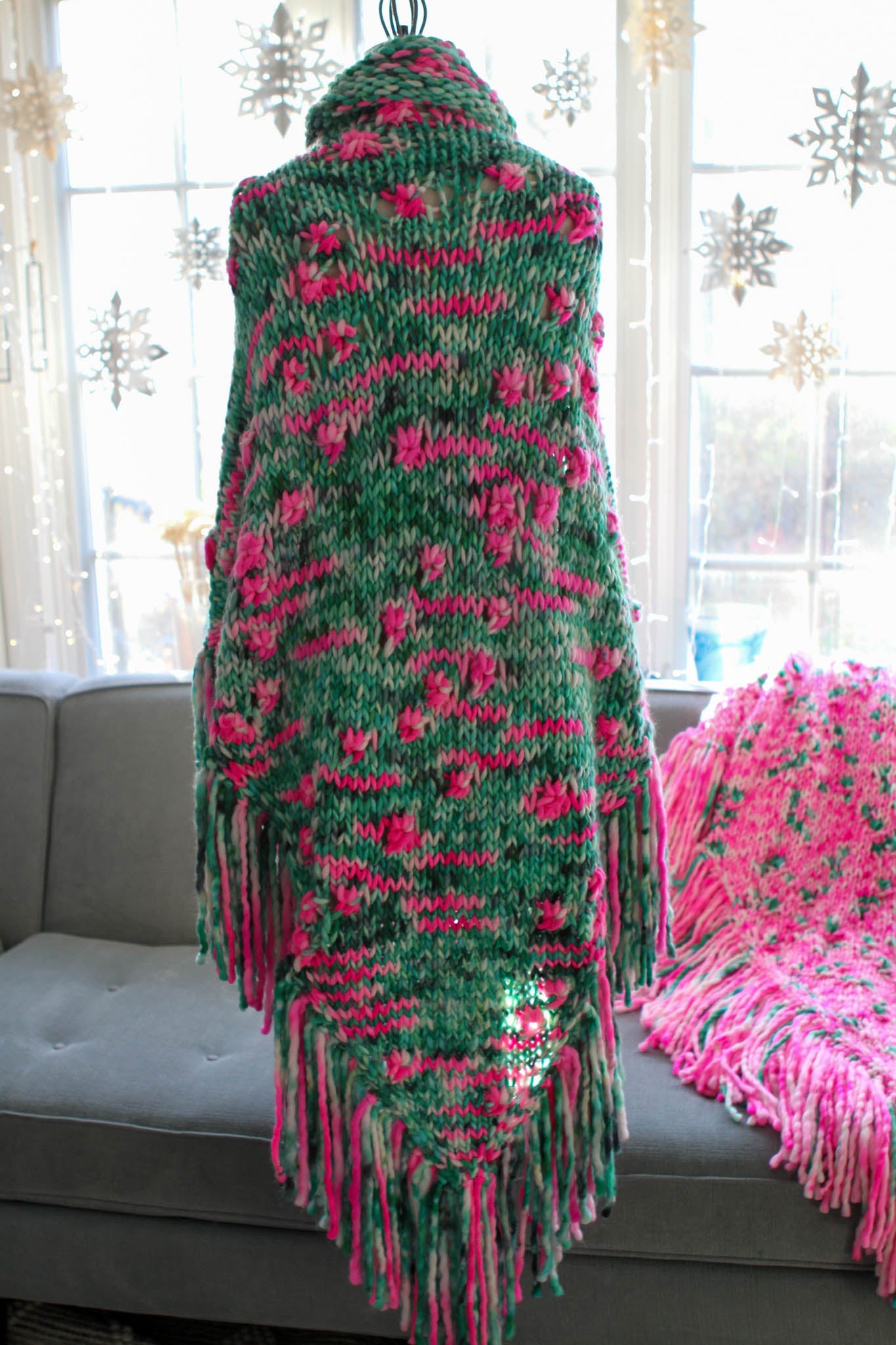 "Unlimited" Wicked Fashion Shawl/Lap Blanket Green